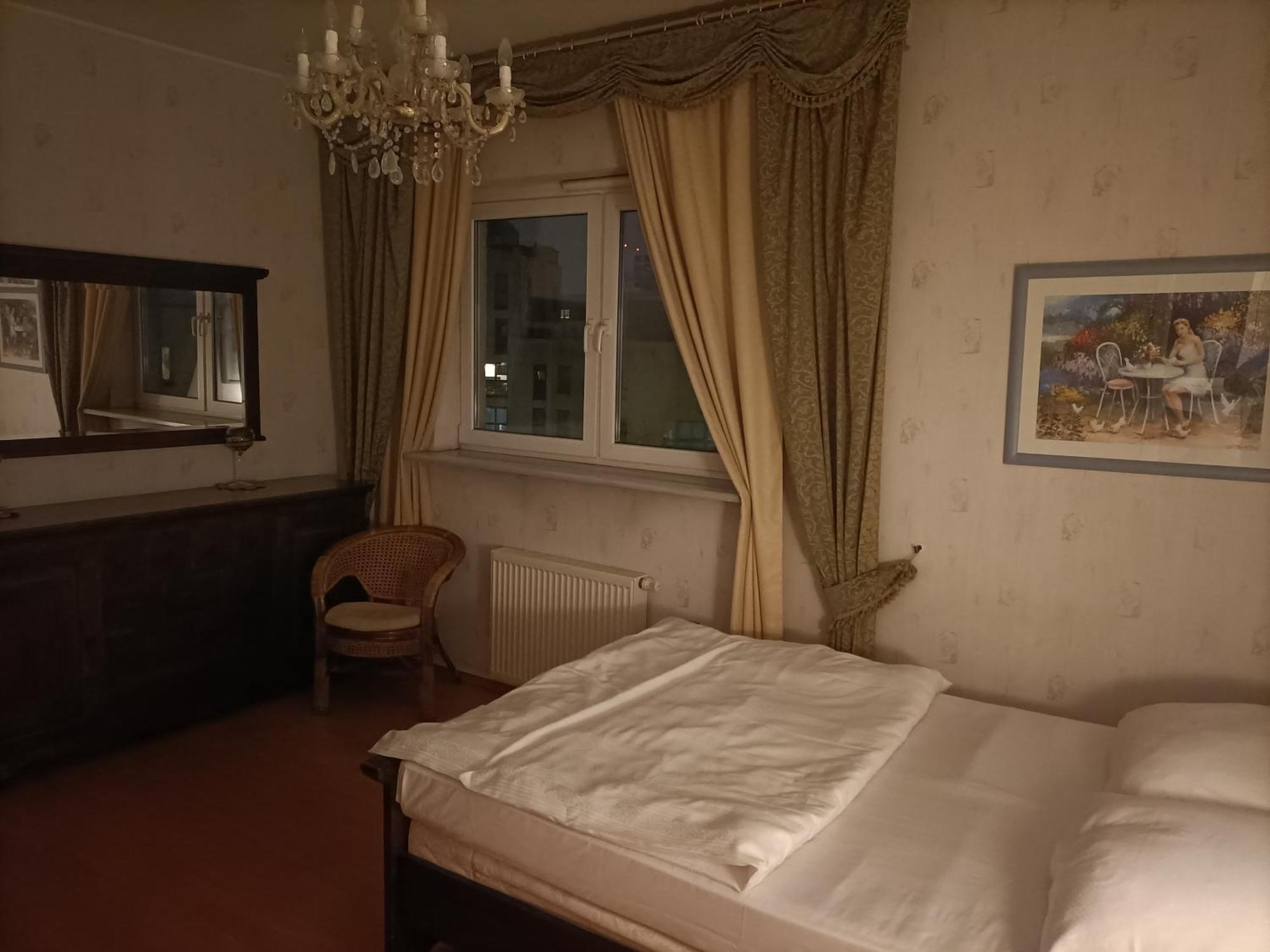 Babka Tower Suites - Apartments, Rooms Varsó Kültér fotó